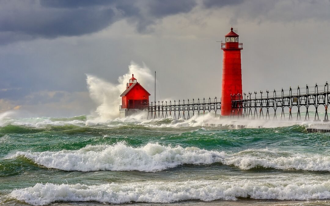 National Weather Service Is Warning Tourists To Heed The Latest Great Lakes Advisory